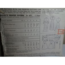 McCalls Sewing Pattern 8827 