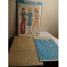 Simplicity Sewing Pattern 7049 