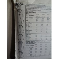 Simplicity Sewing Pattern 8687 