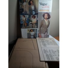 VOGUE Sewing Pattern 2445 