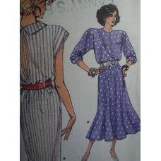 VOGUE Sewing Pattern 9601 