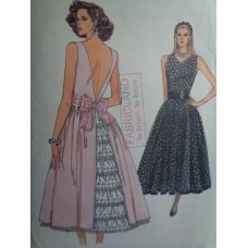 VOGUE Sewing Pattern 9930 
